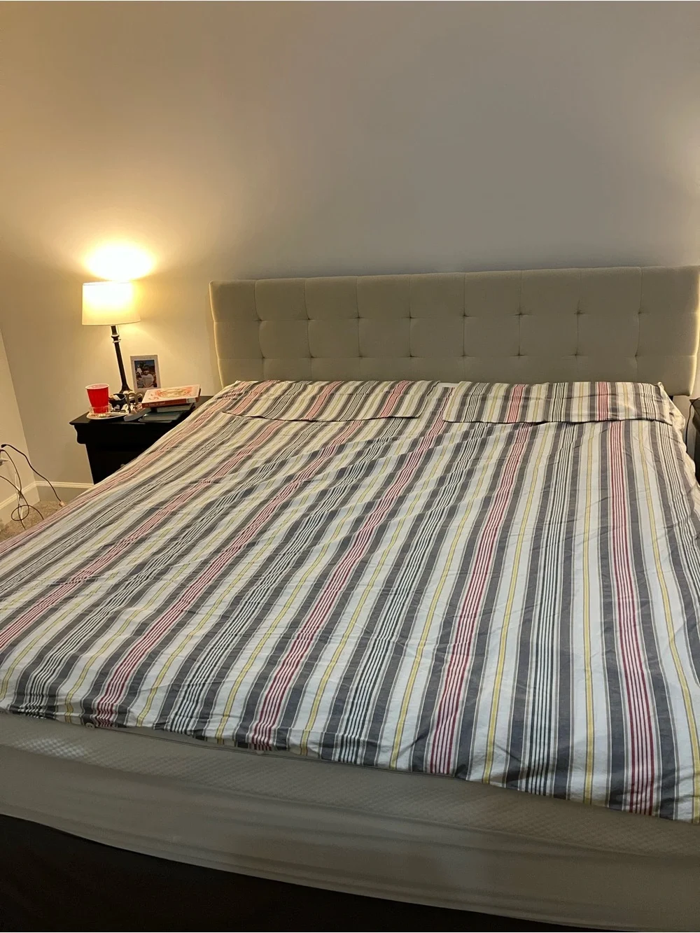 IKEA Akerfraken FULL Duvet Cover and pillowcases in White, Gray, Red, and Yellow